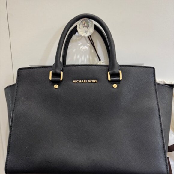Michael Kors Tote - Picture 1 of 6